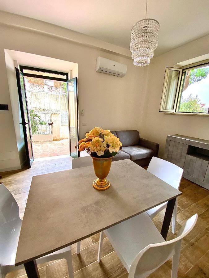 Apartmán Bilocale Nucarella Scilla Exteriér fotografie